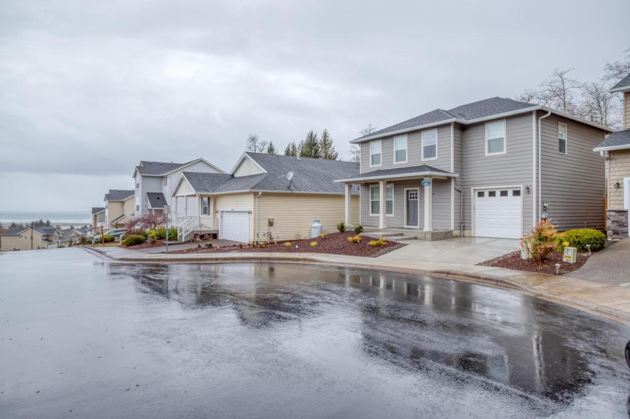 Ocean'S Treasure Villa Tillamook Exterior photo